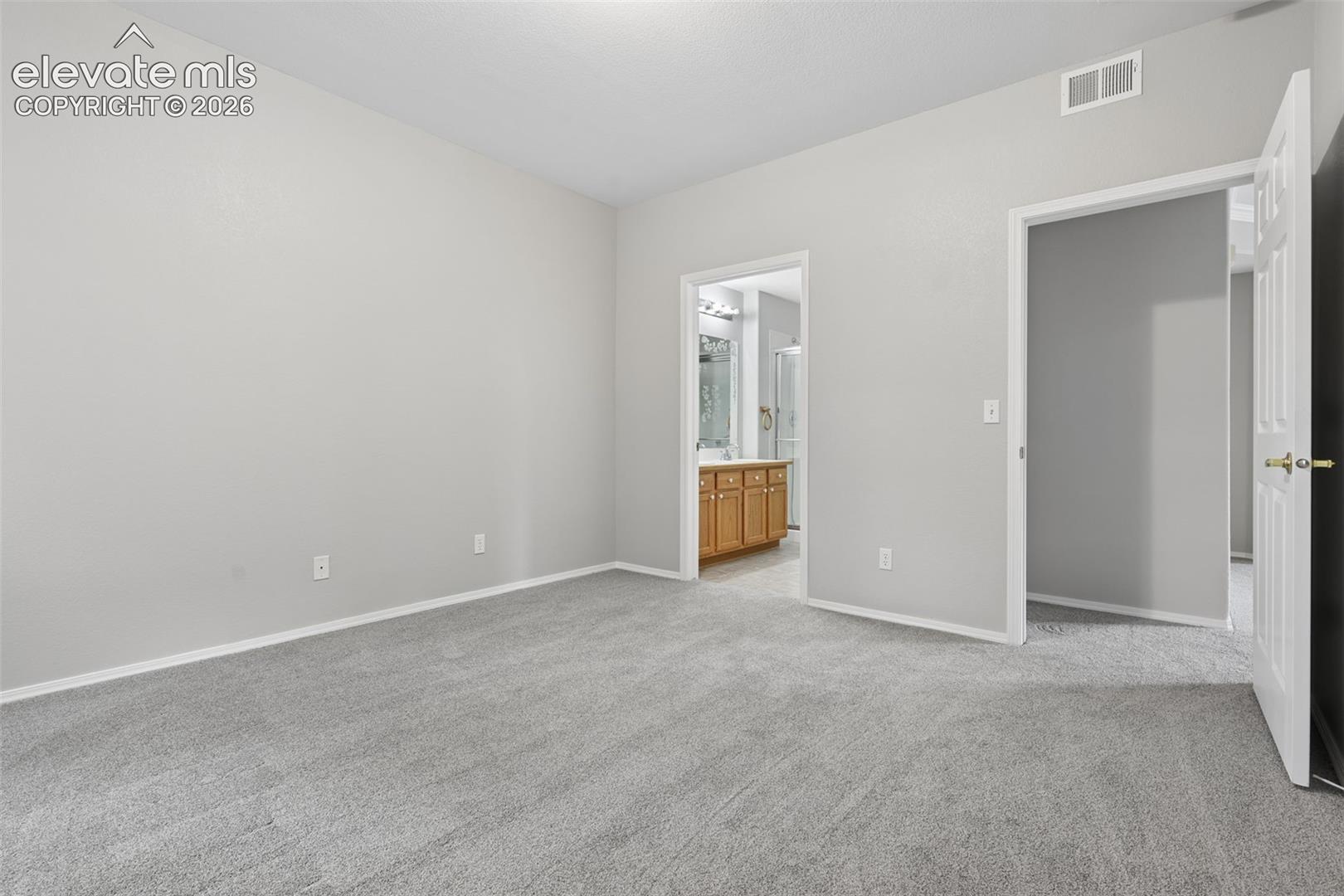 Listing photo 12 for 3910 Strawberry Field Grove A