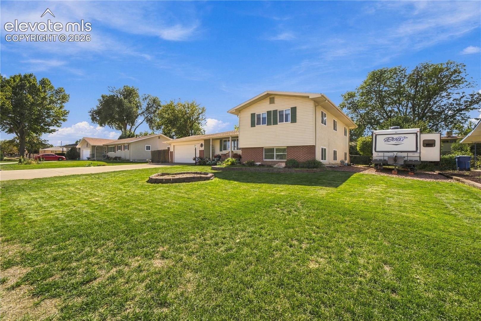 Listing photo 37 for 82 Amherst Avenue
