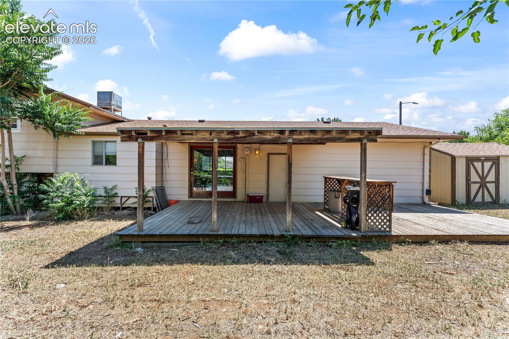 Listing photo 32 for 22 Heatherwood Lane