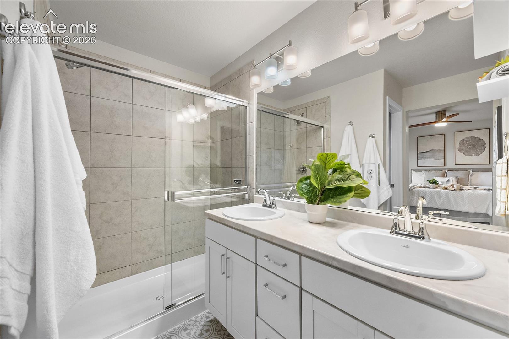 Listing photo 14 for 16362 Rustlers Range Point