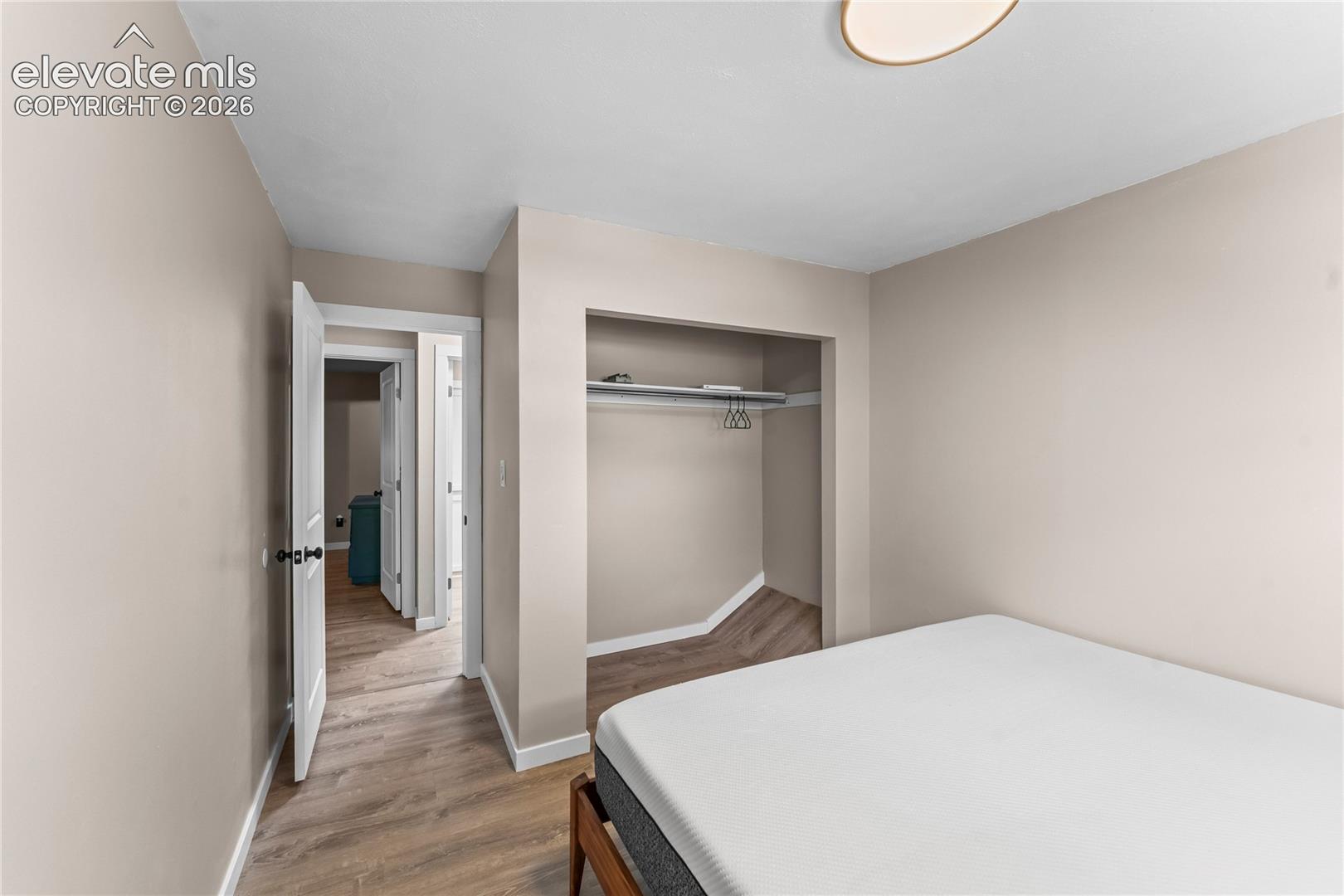 Listing photo 18 for 22 Heatherwood Lane