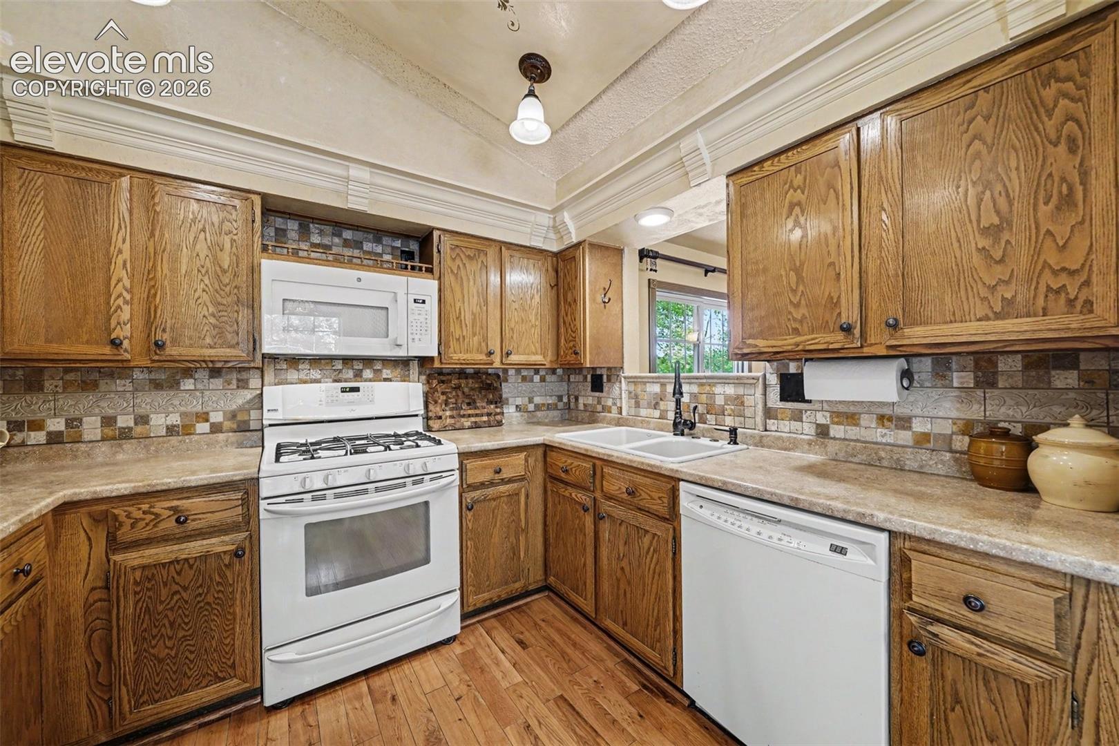 2910 Mirage Drive, photo 13