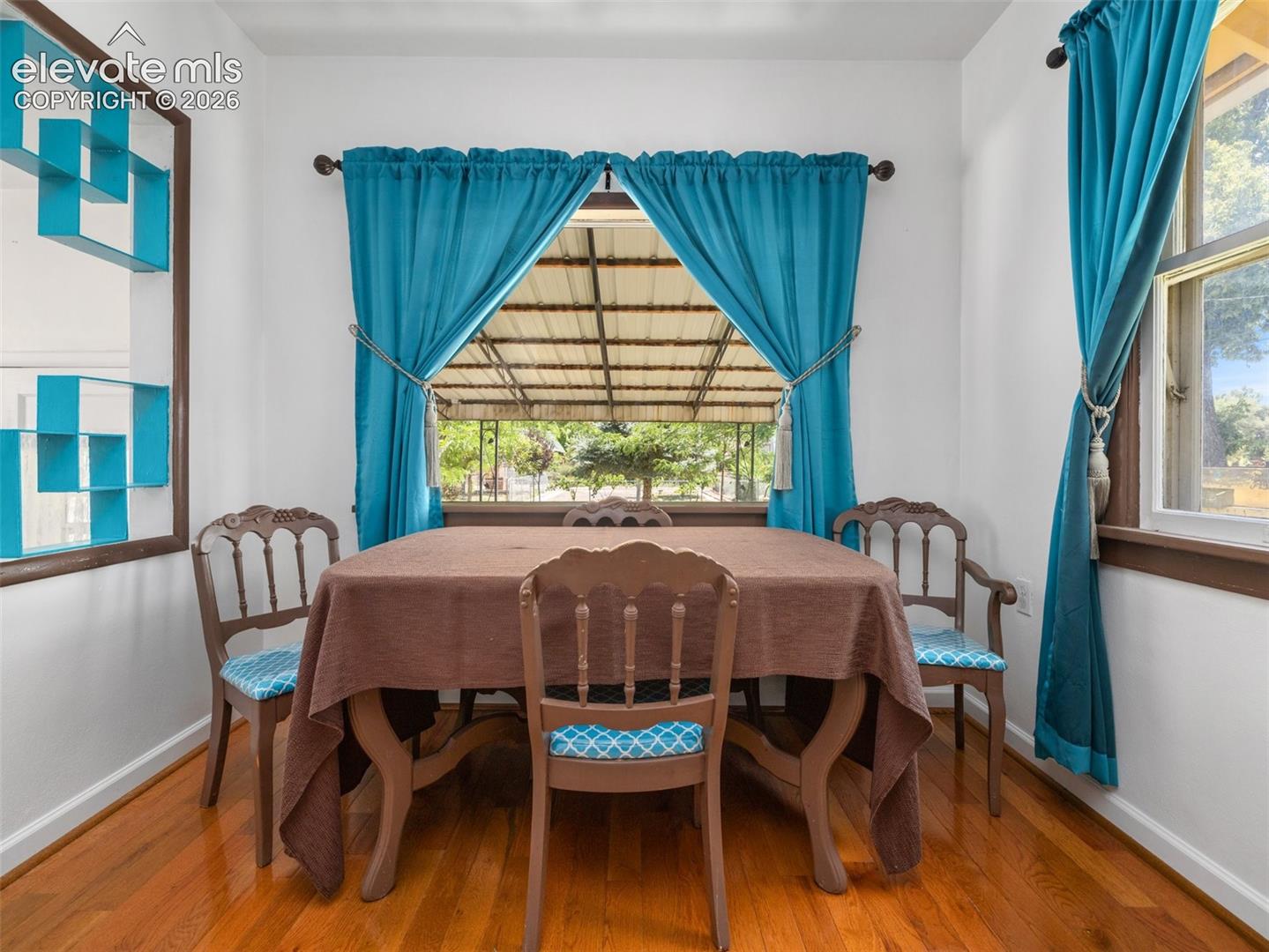 Listing photo 10 for 626 Jackson Street