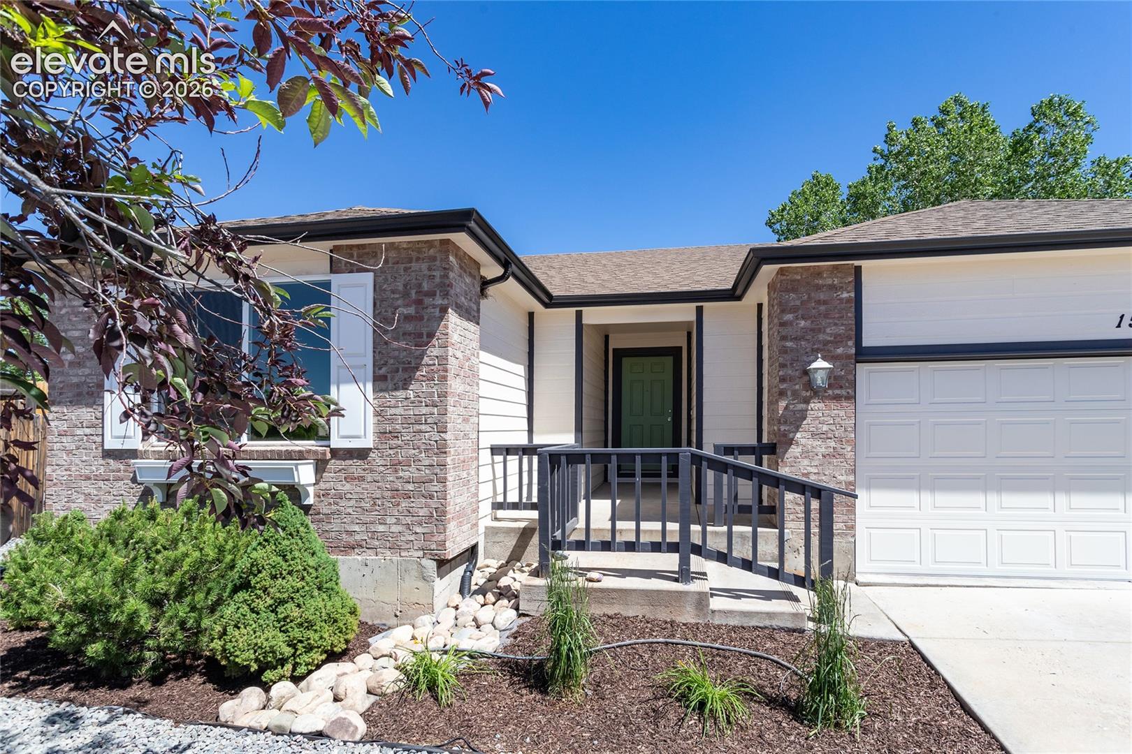 Listing photo 5 for 1504 Ancestra Drive