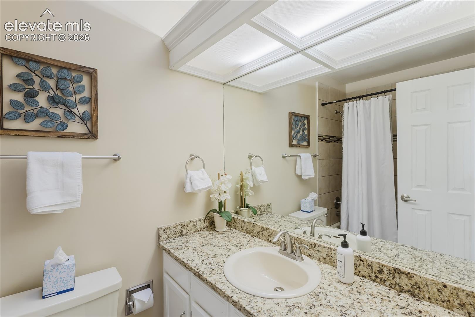 8720 Anglewood Court, photo 15