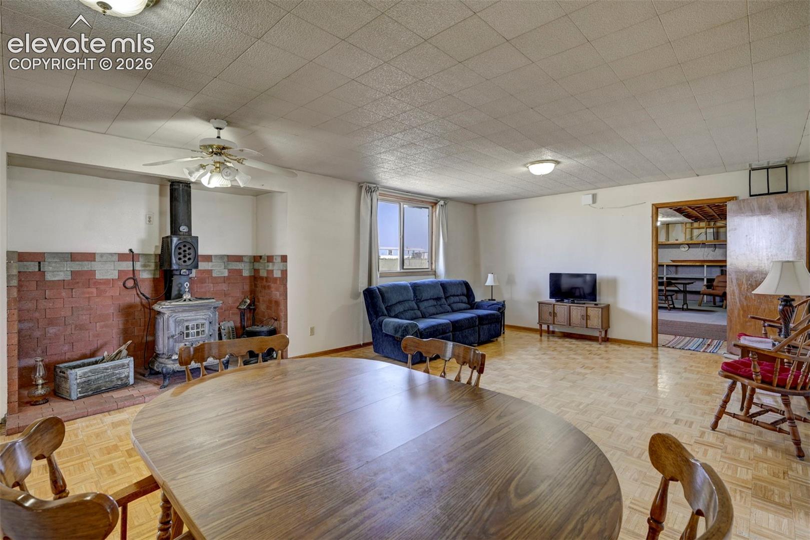 Listing photo 8 for 4125 Log Road