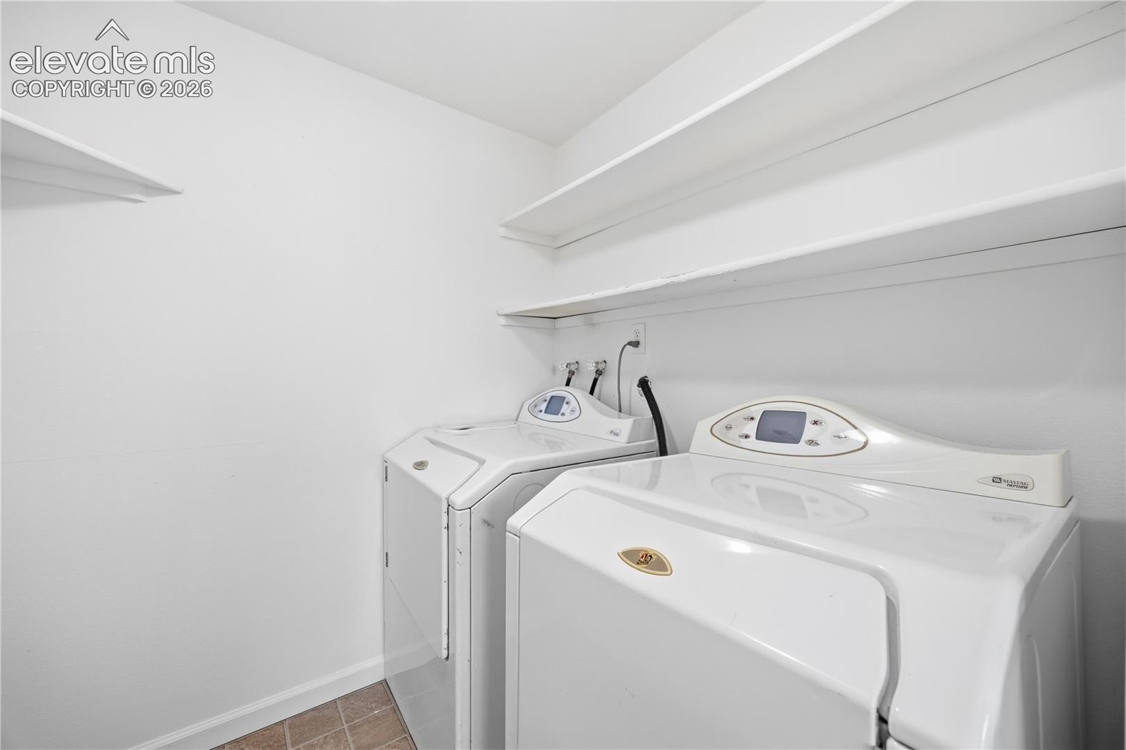 Listing photo 20 for 912 Amsterdam Drive