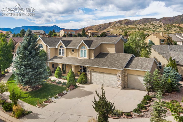 2285 Vanreen Drive — listing photo
