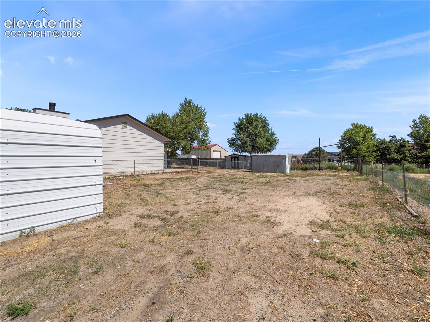 Listing photo 23 for 1522 Whippoorwill Place