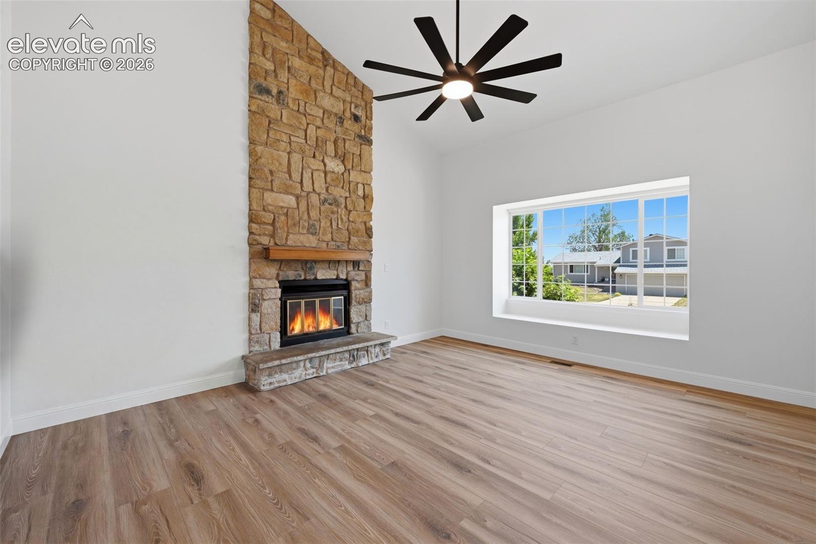 Listing photo 18 for 780 Bayfield Drive
