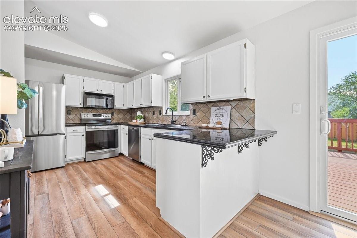 3835 Dewpoint Drive, photo 7