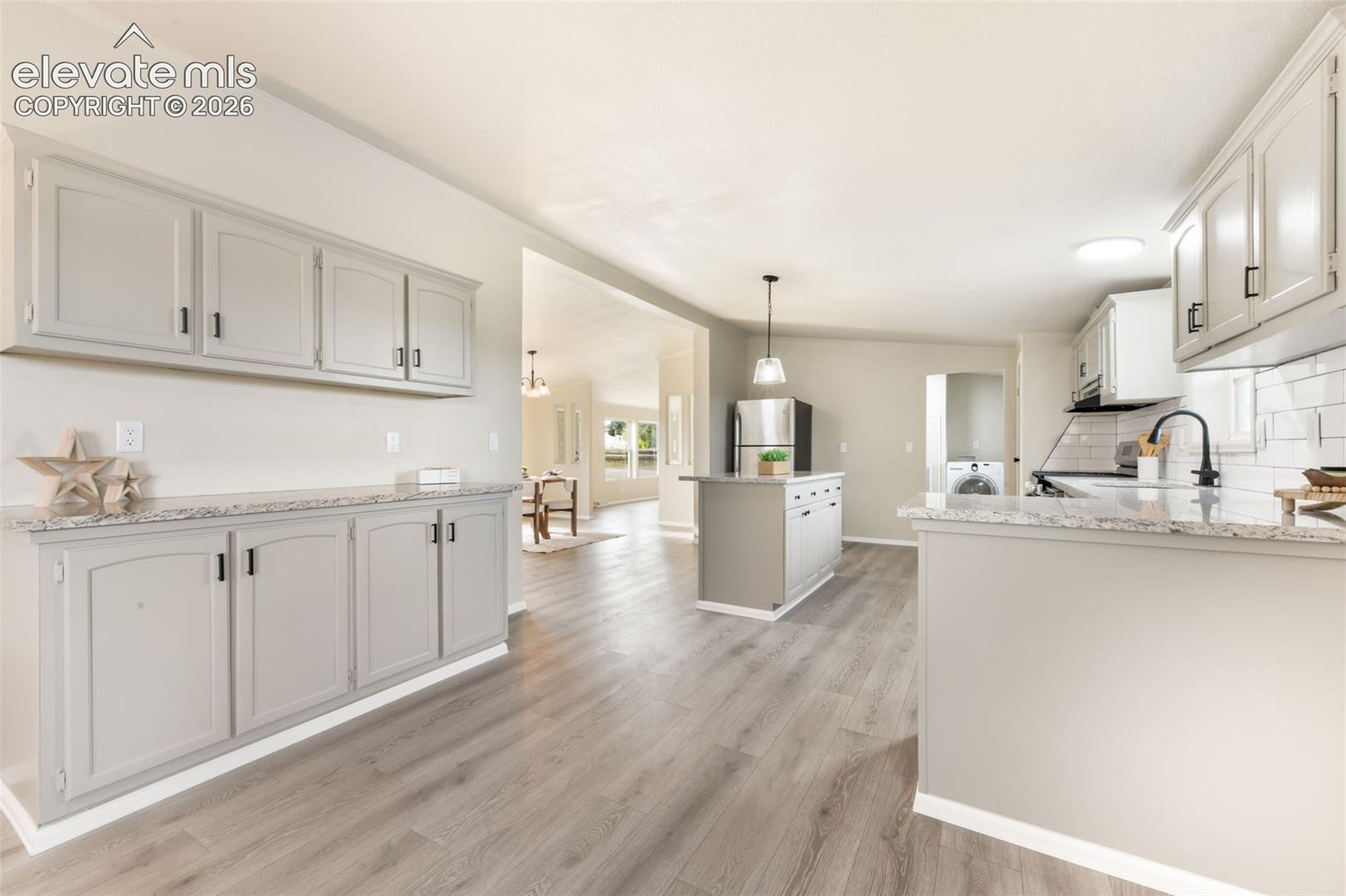 Listing photo 15 for 15054 Pamela Way