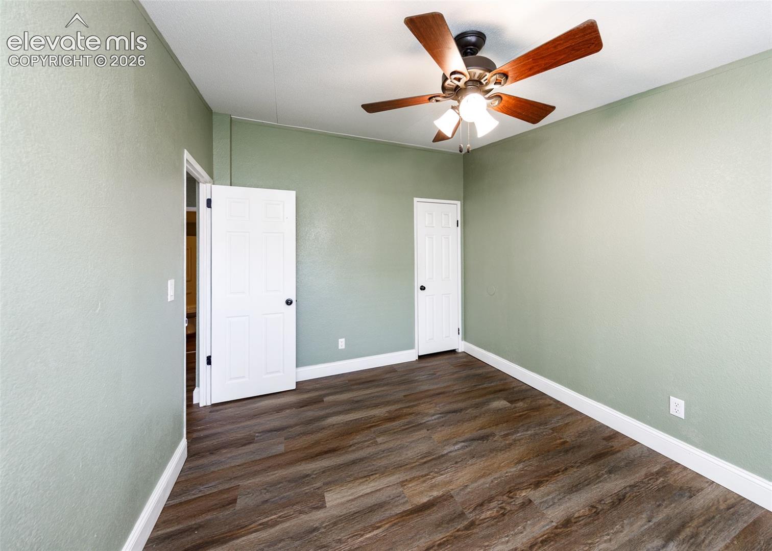 Listing photo 22 for 861 Desert Circle