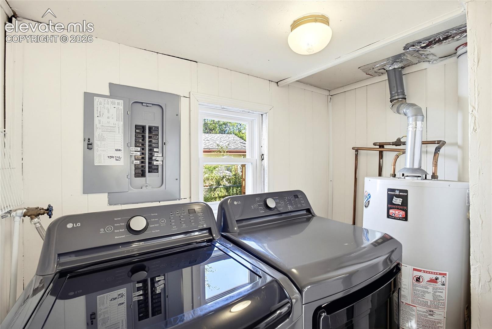 Listing photo 13 for 621 E Cache La Poudre Street