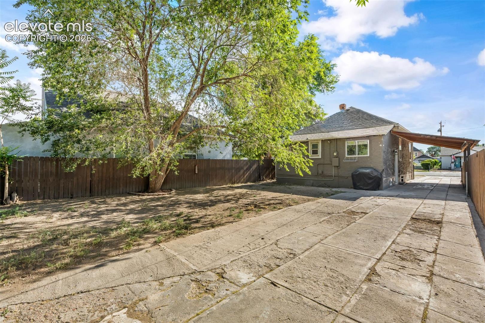 Listing photo 44 for 1726 E Evans Avenue