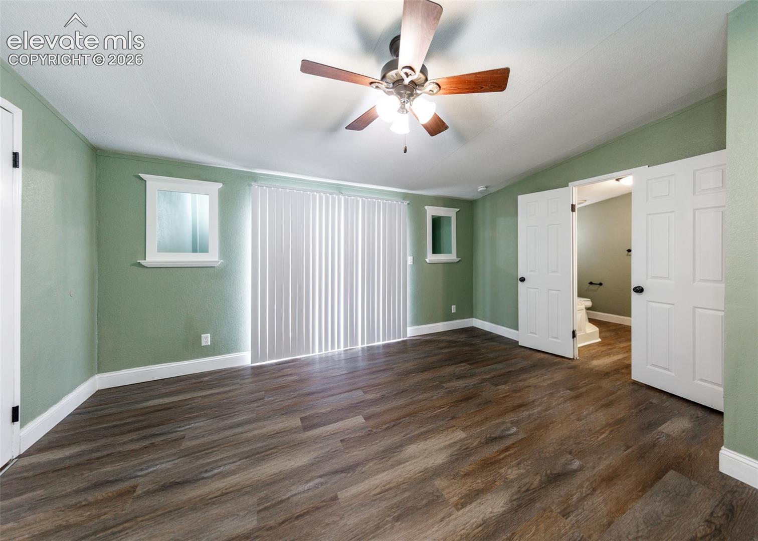 Listing photo 17 for 861 Desert Circle
