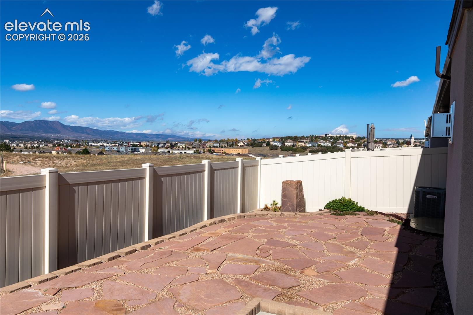 Listing photo 17 for 11395 Rill Point