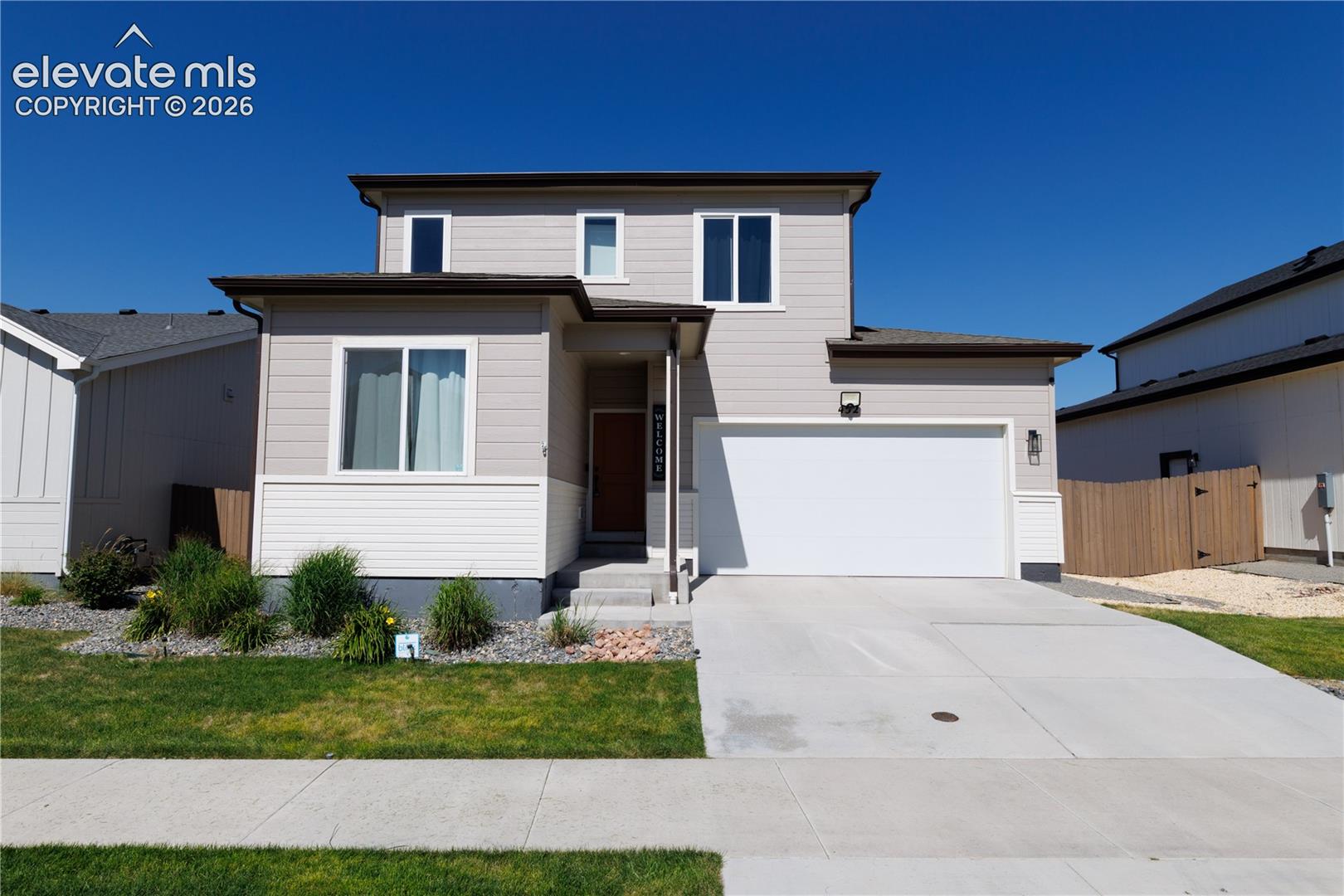 Listing photo 2 for 452 Indian Grass Street