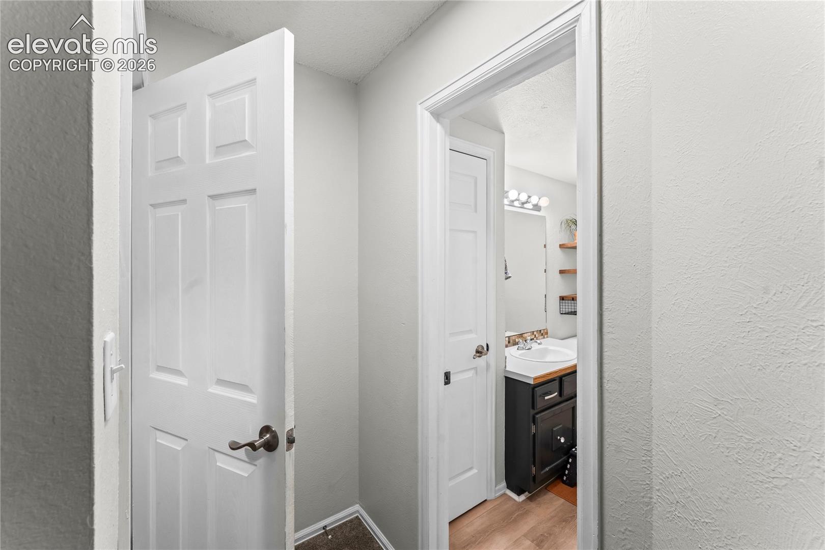 Listing photo 25 for 2013 Sussex Lane