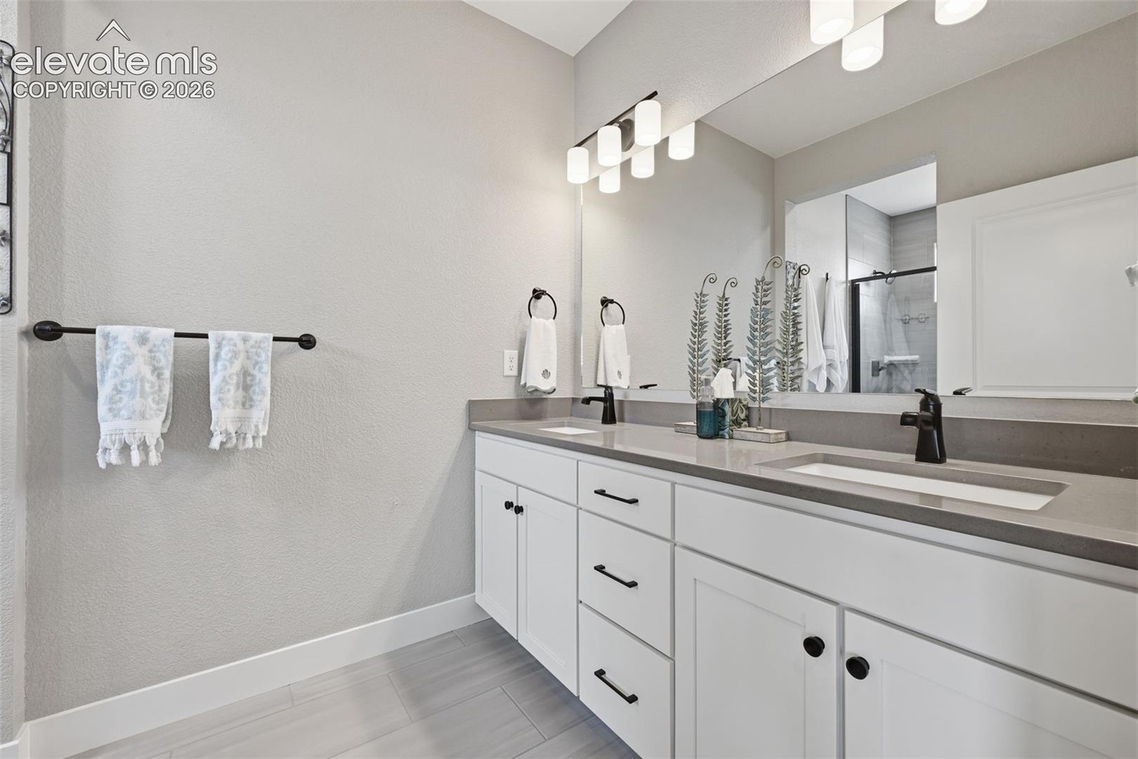 Listing photo 16 for 16300 Monument Rock Court