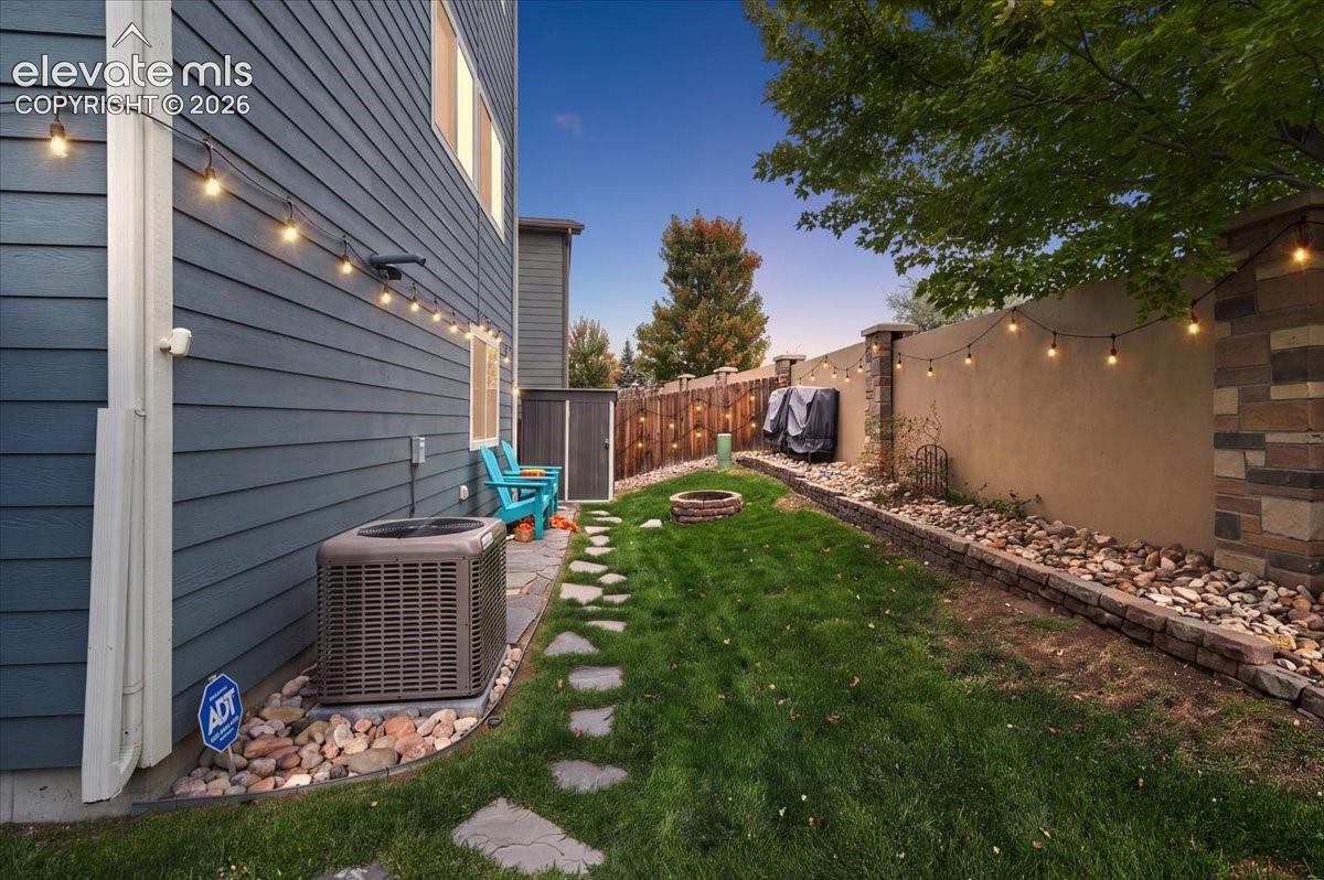 Listing photo 31 for 833 Grissom Drive