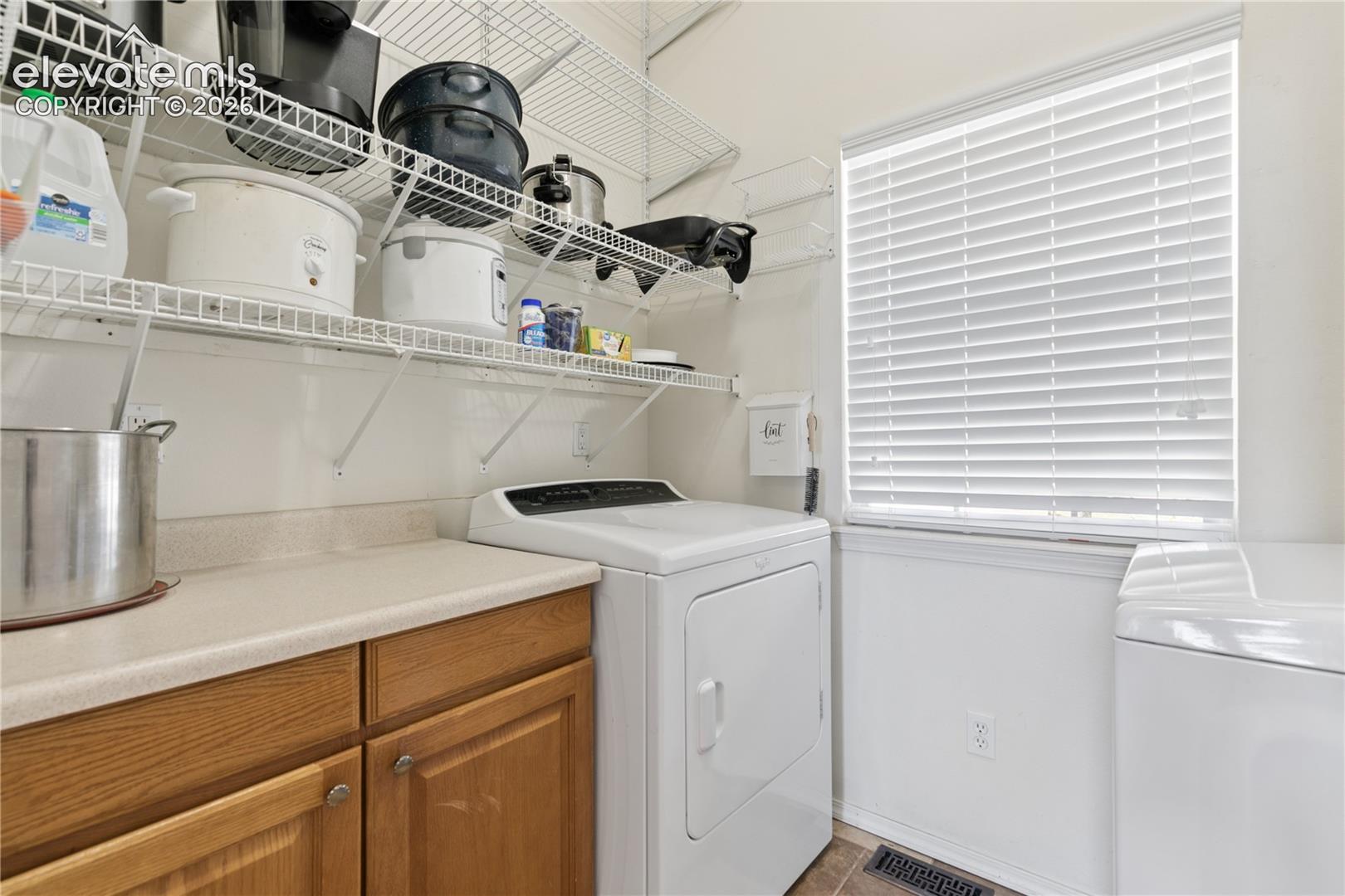 Listing photo 22 for 703 Platt Lane