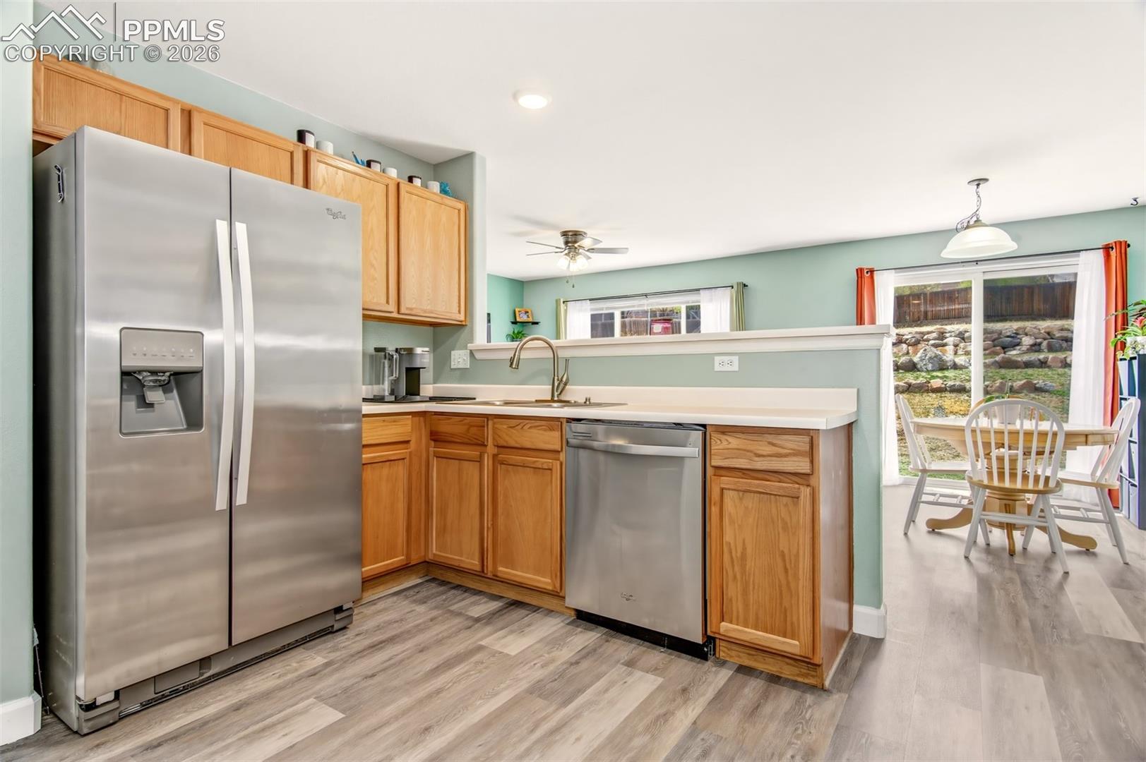 Listing photo 10 for 7533 Sistine Lane
