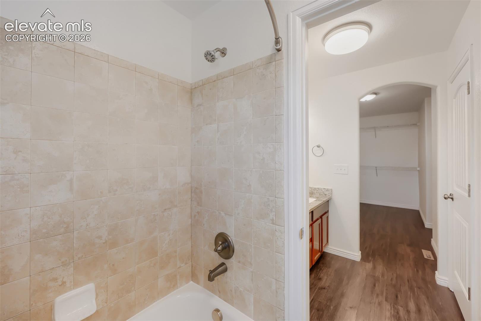 Listing photo 9 for 2496 Sierra Springs Drive