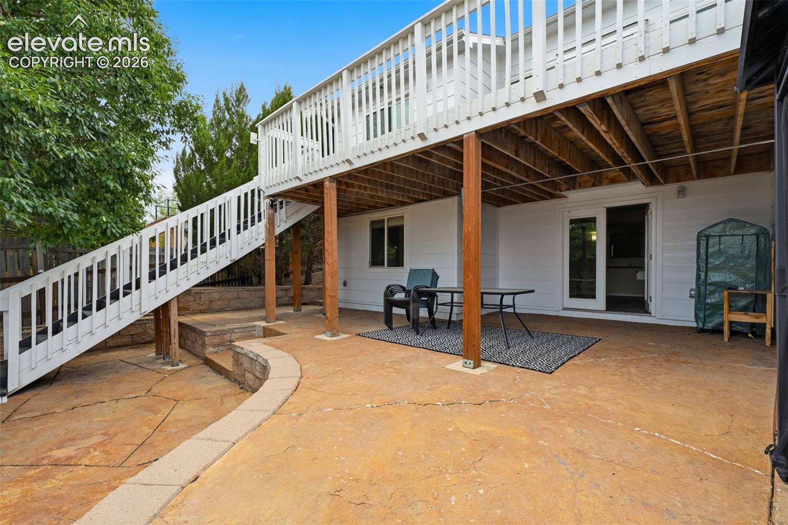 Listing photo 28 for 8929 Celebrity Court