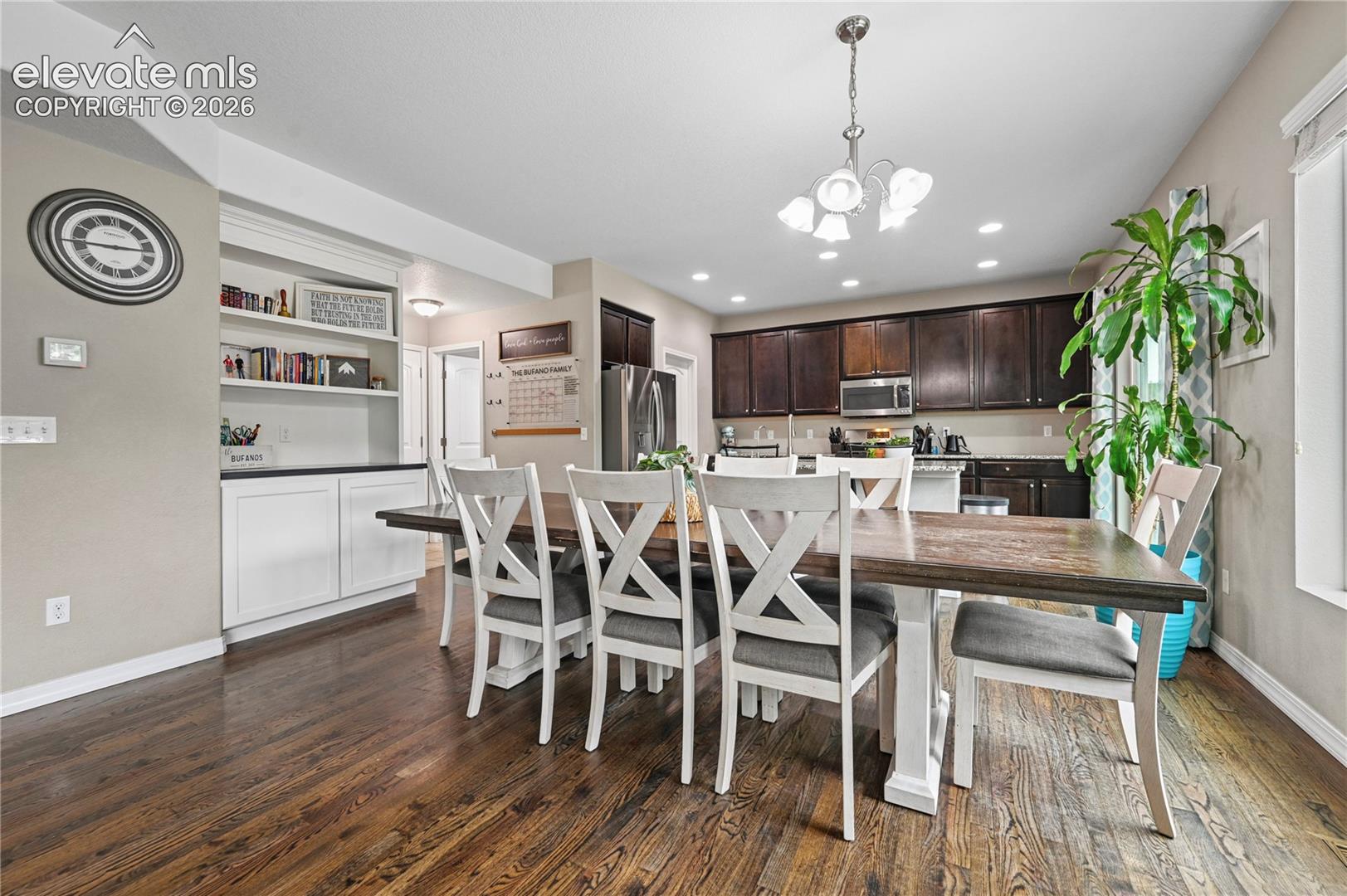 Listing photo 12 for 10637 Echo Canyon Drive