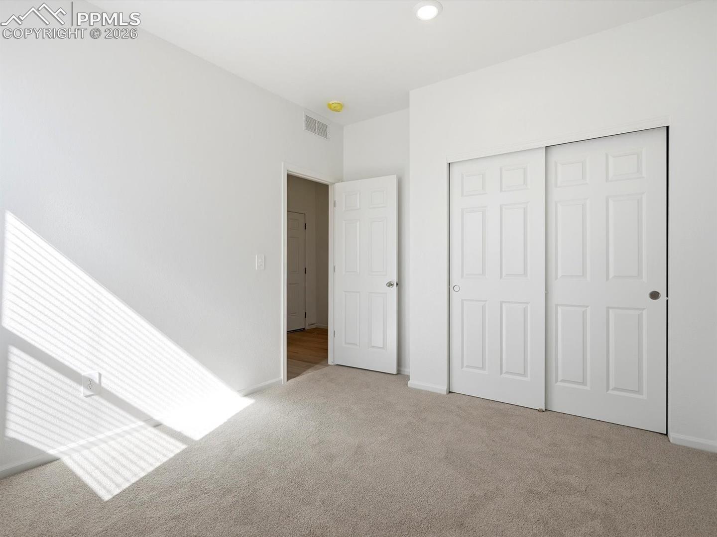 Listing photo 7 for 13219 Valley Peak Drive