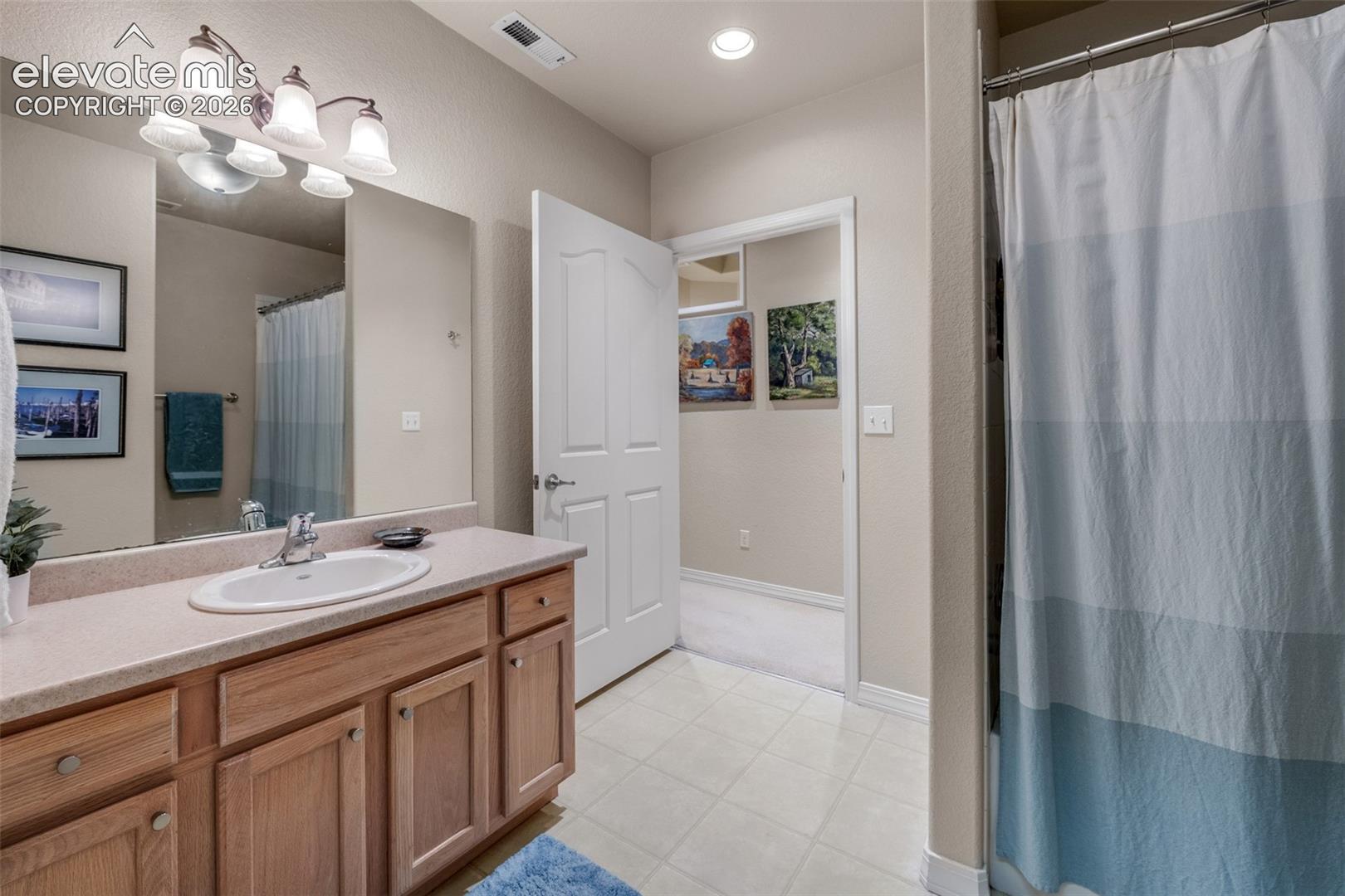 Listing photo 20 for 6679 Bethesda Point C