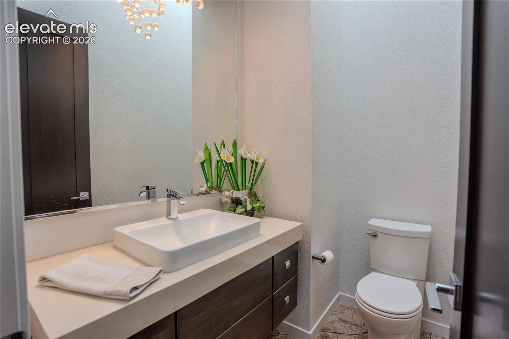 Listing photo 35 for 5638 Venezia Way