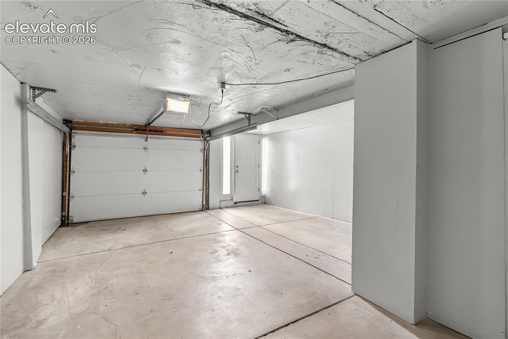 Listing photo 20 for 1606 Navajo Circle