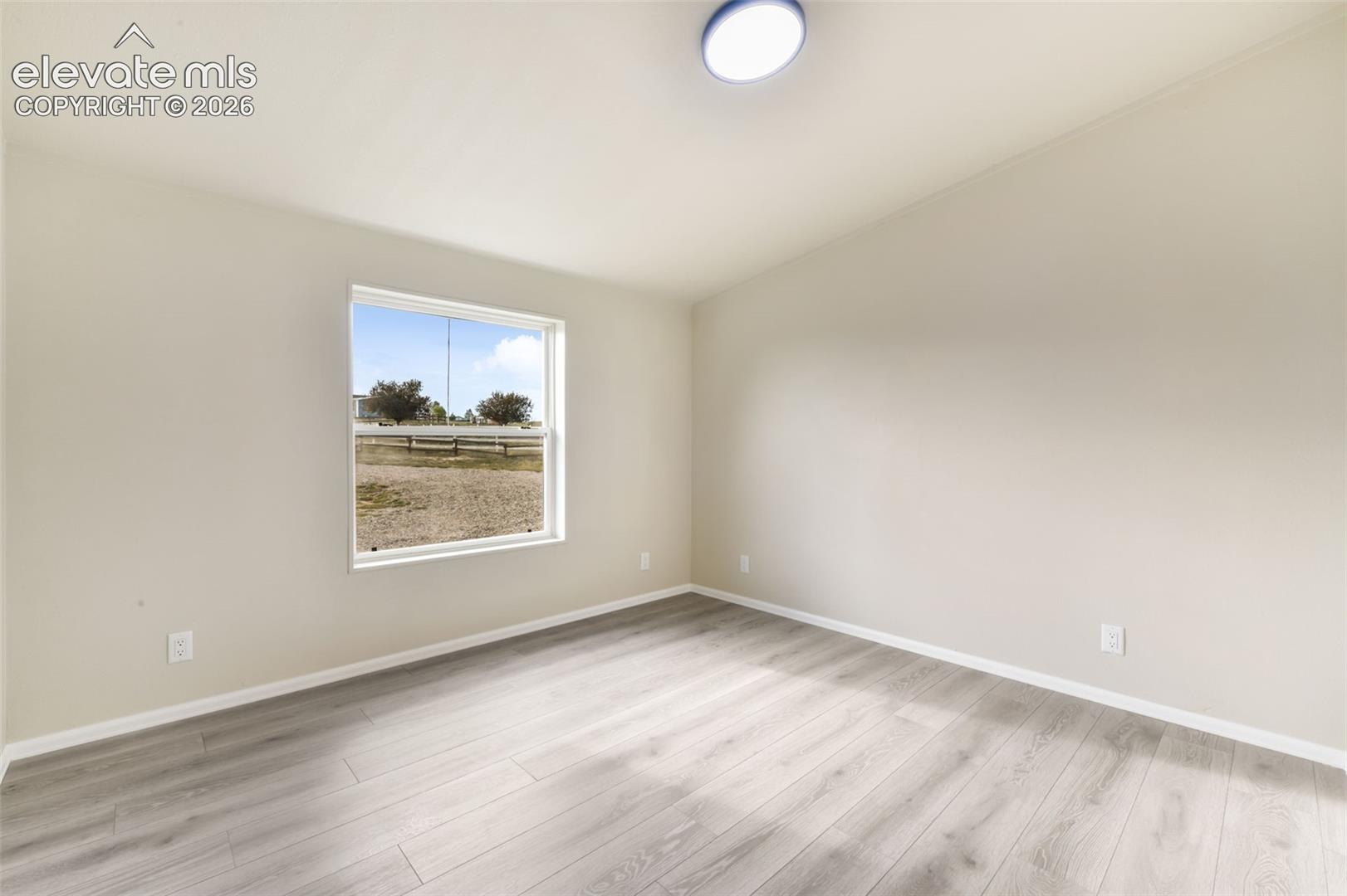 Listing photo 29 for 15054 Pamela Way