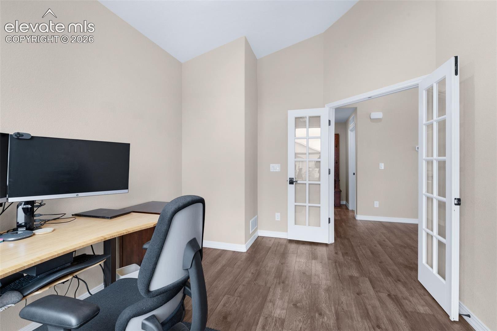 Listing photo 17 for 11092 Crisp Air Drive