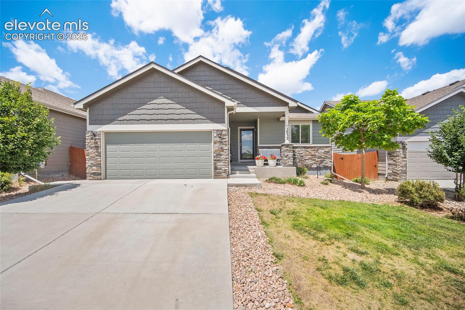 Listing photo 48 for 12832 Scenic Walk Drive