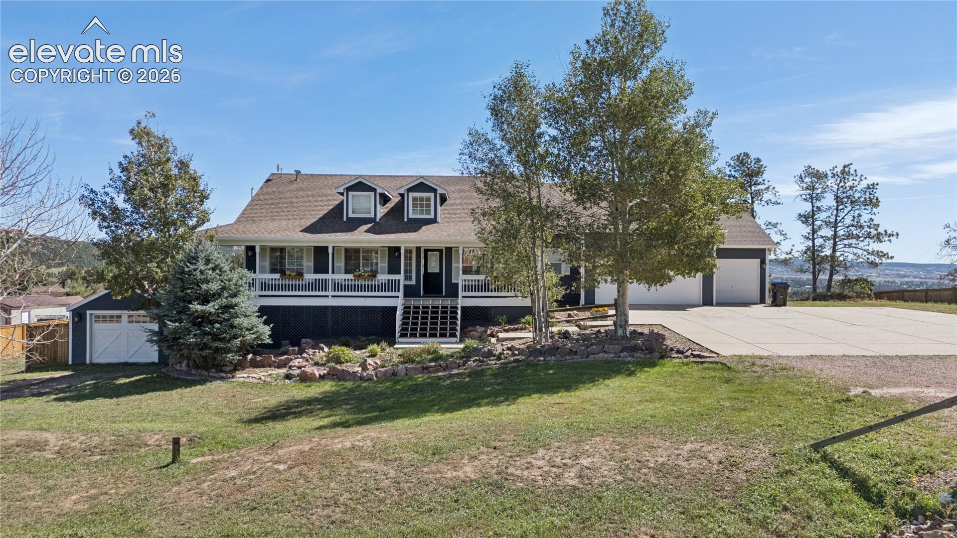 Listing photo 7 for 703 Platt Lane