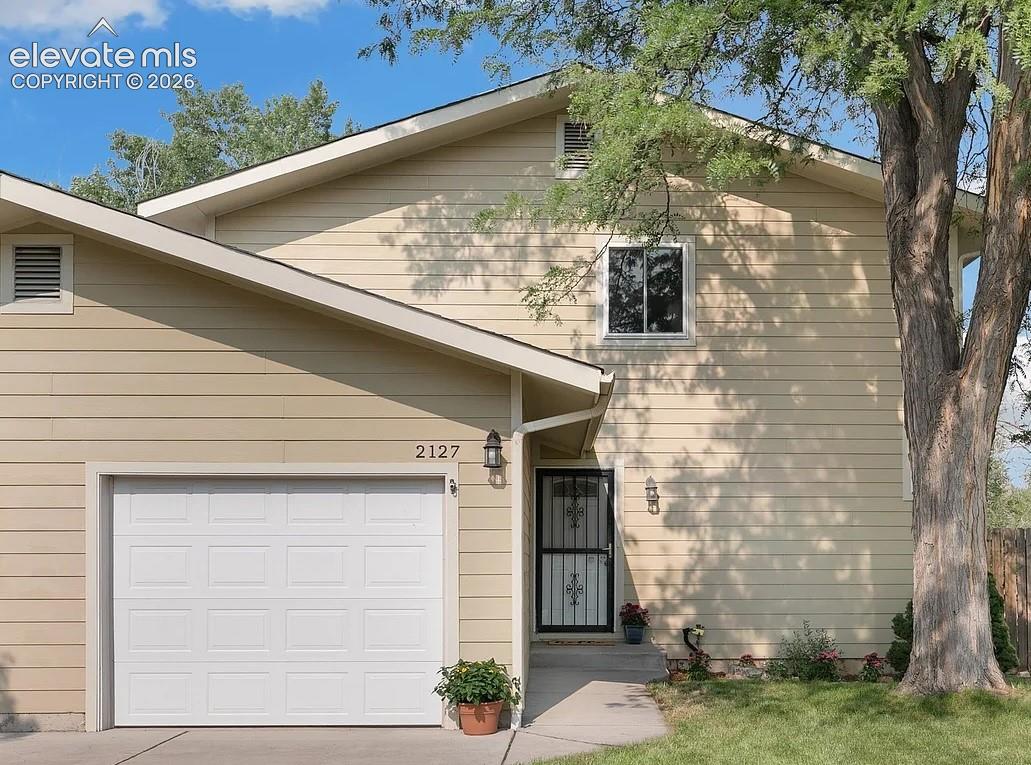 2127 Broadmoor Road Circle
