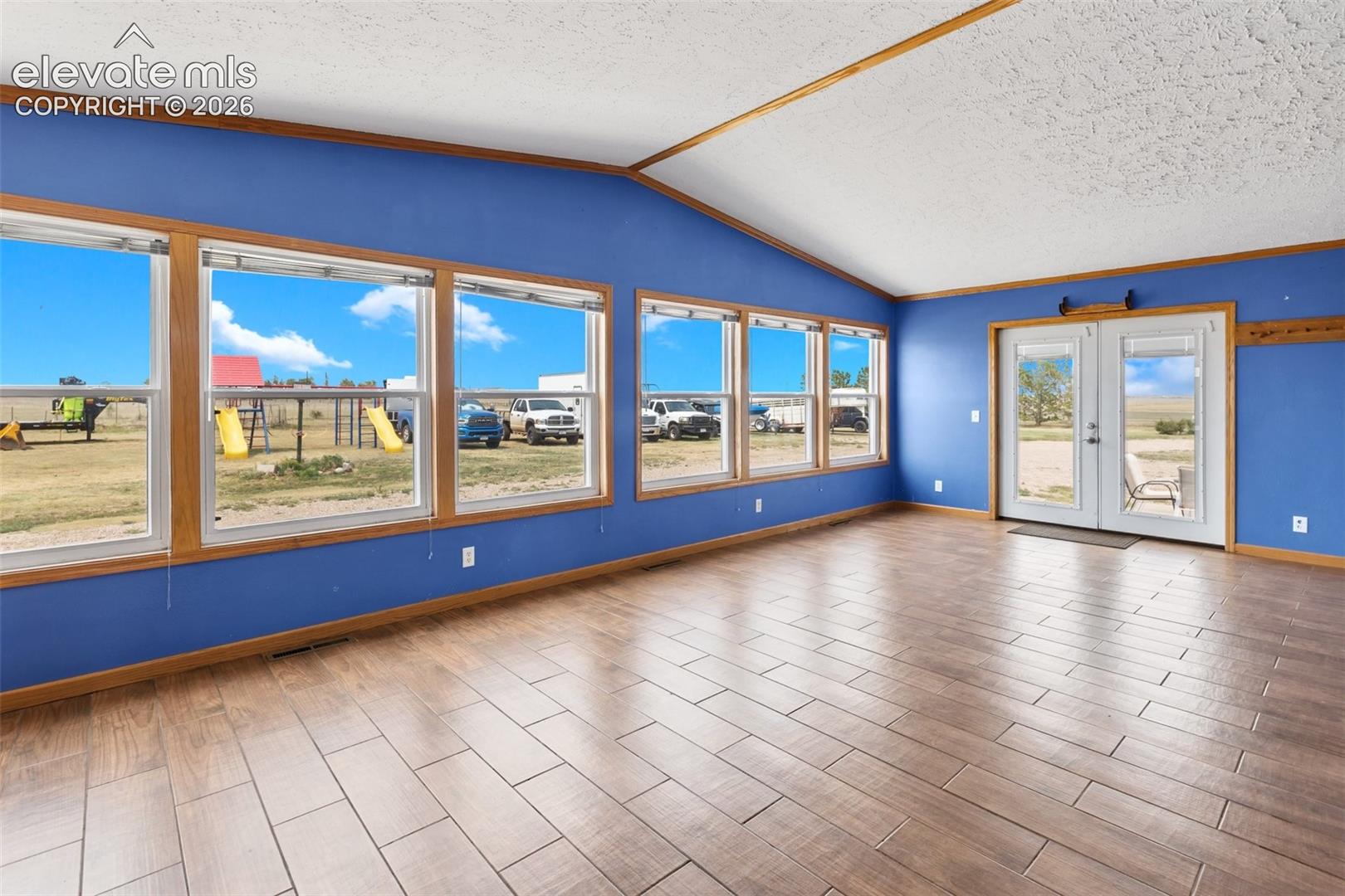 Listing photo 11 for 1350 S Calhan Highway