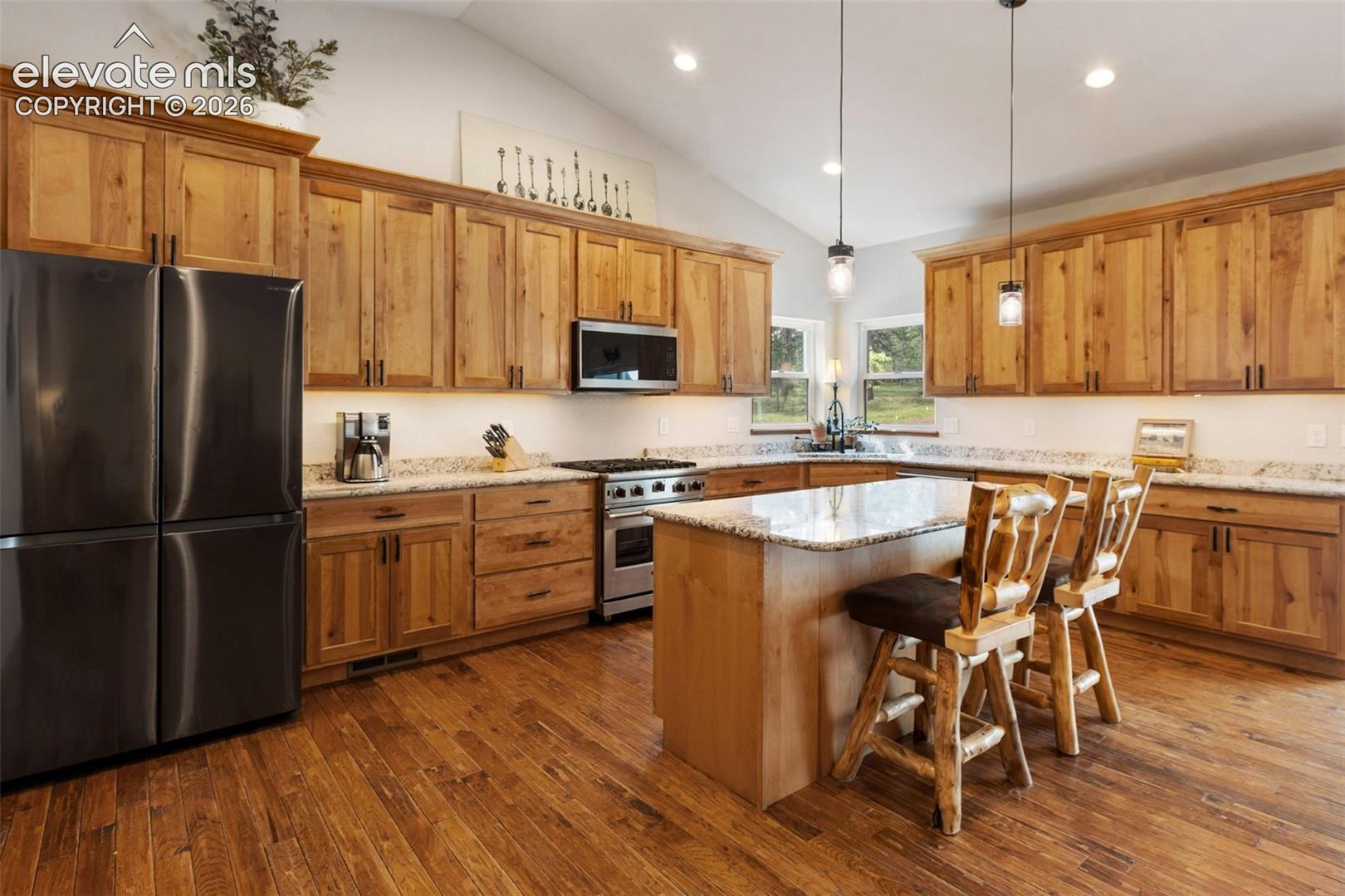 Listing photo 15 for 180 Wildrose Court