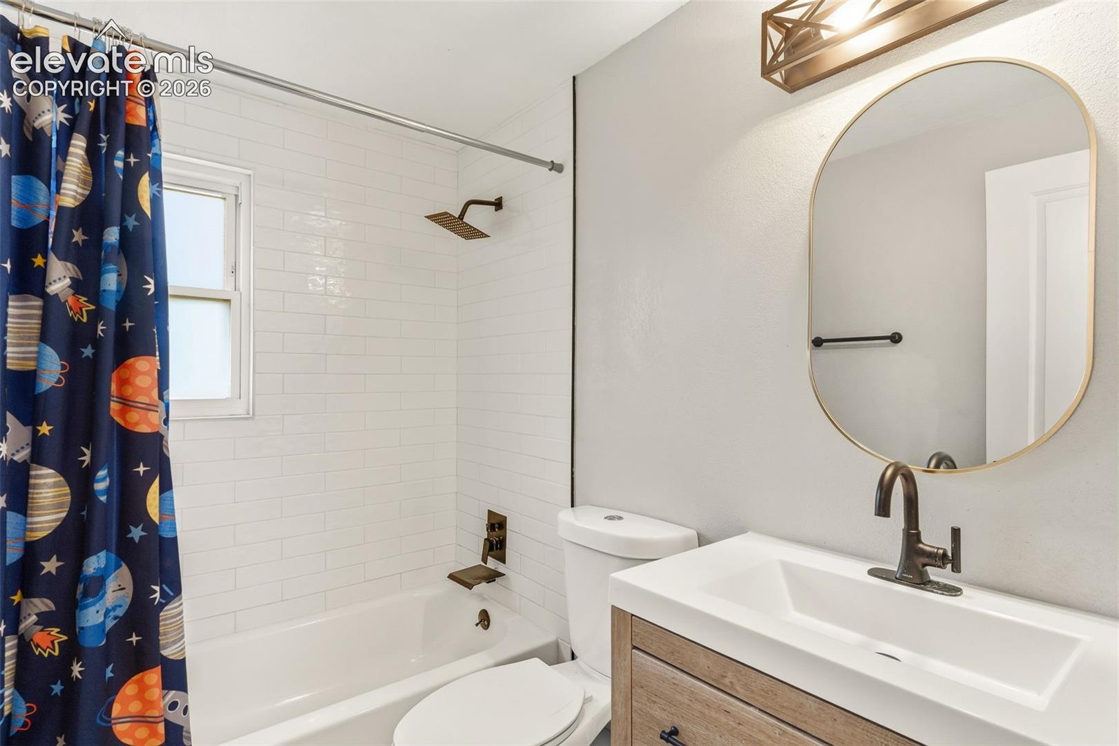 Listing photo 17 for 1596 Prado Drive