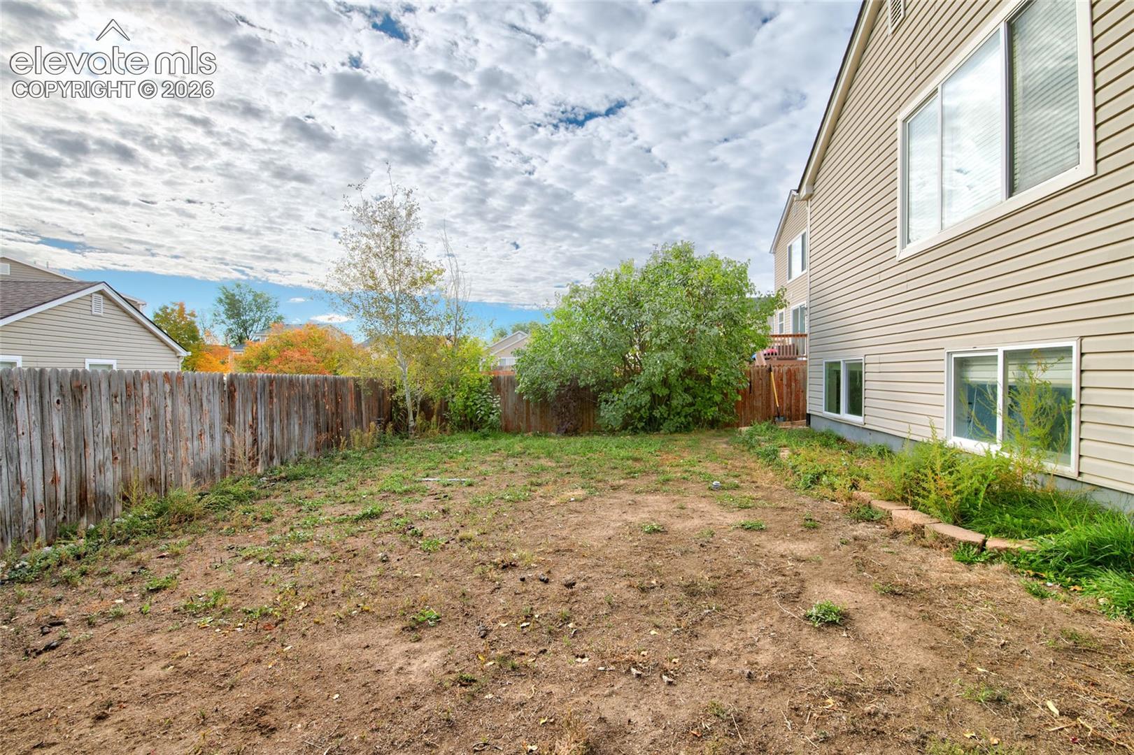 Listing photo 32 for 8451 Shadow Run Lane