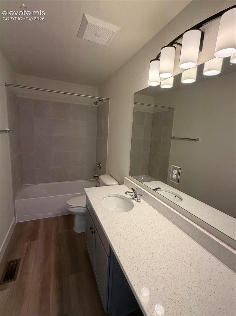 Listing photo 13 for 5148 Somervell Court