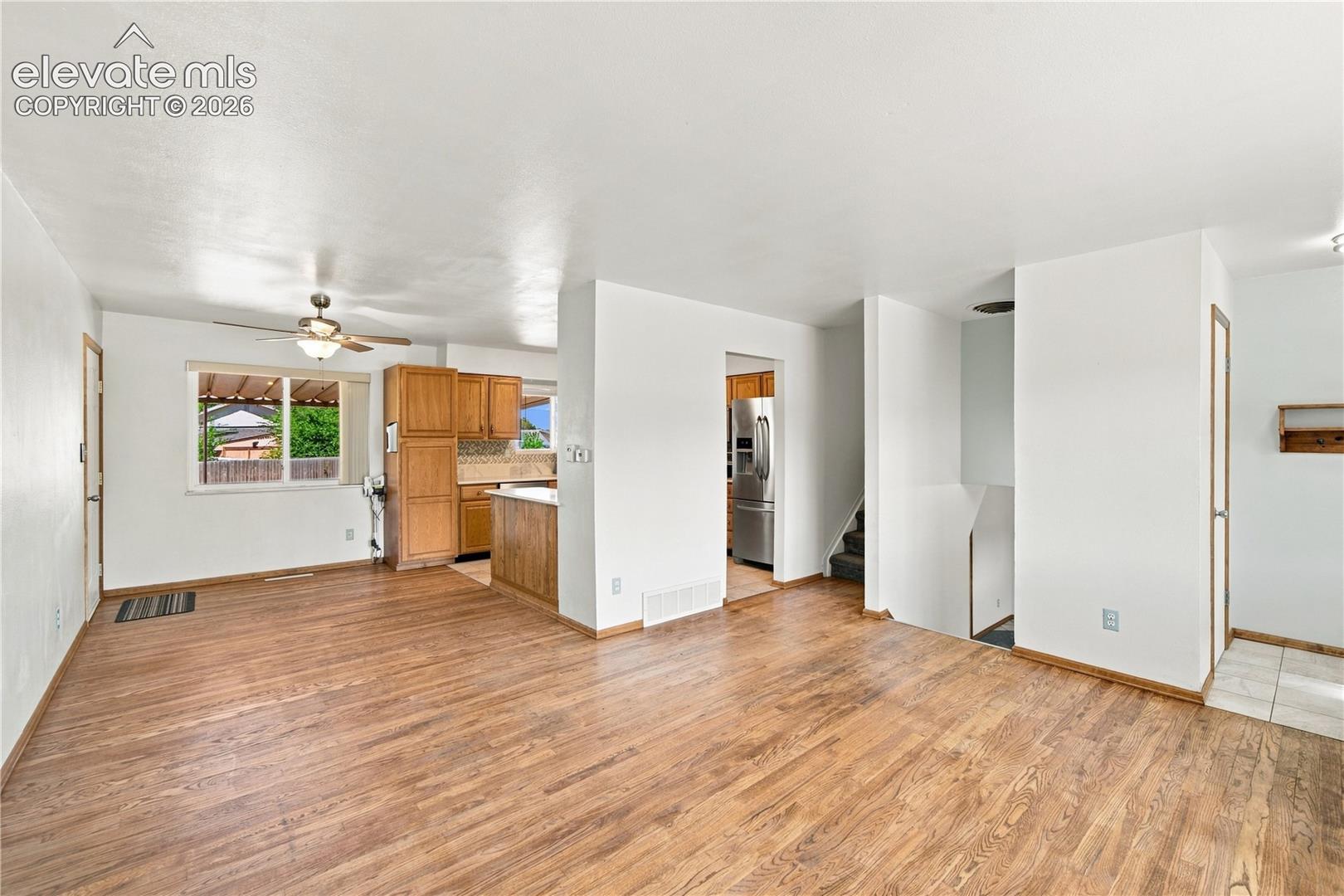 Listing photo 10 for 540 Starlite Drive