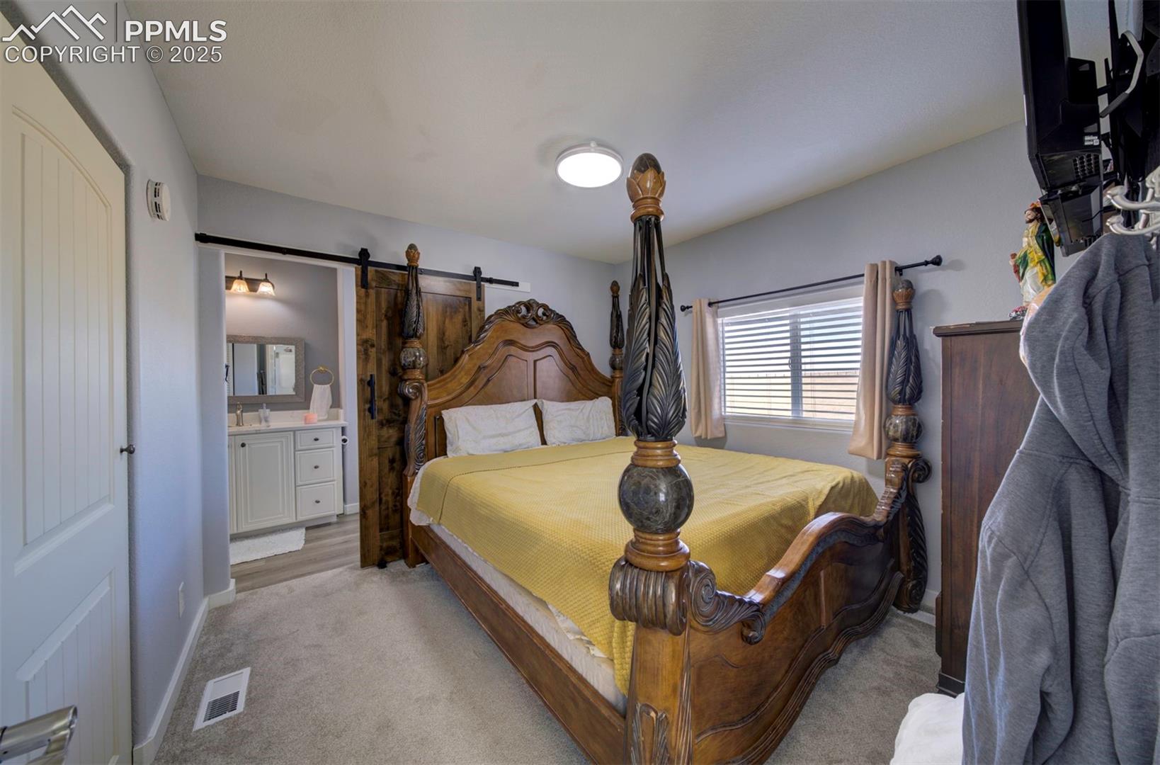 Listing photo 32 for 24225 Myers Road