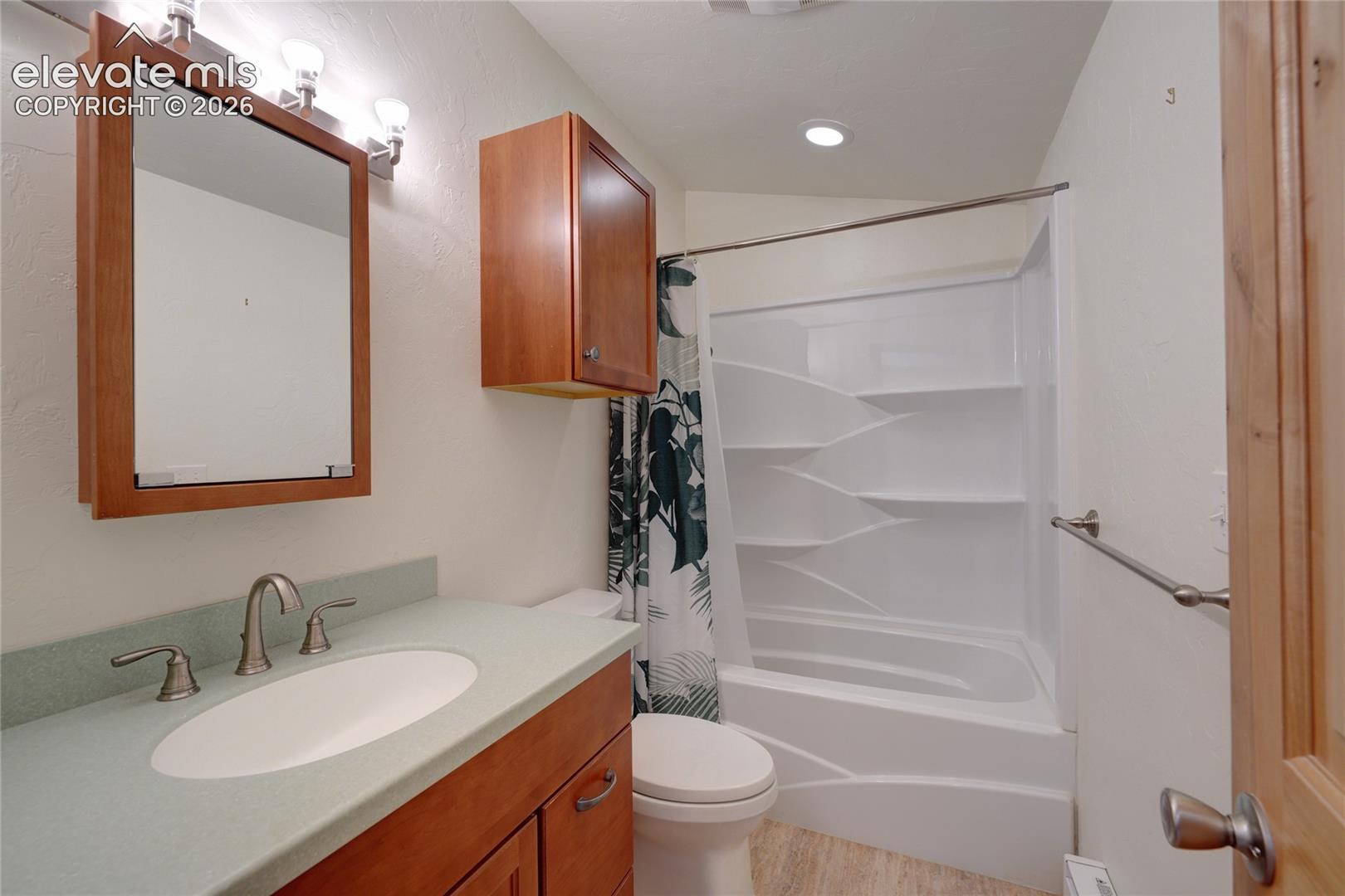 6865 Howard Street, photo 14