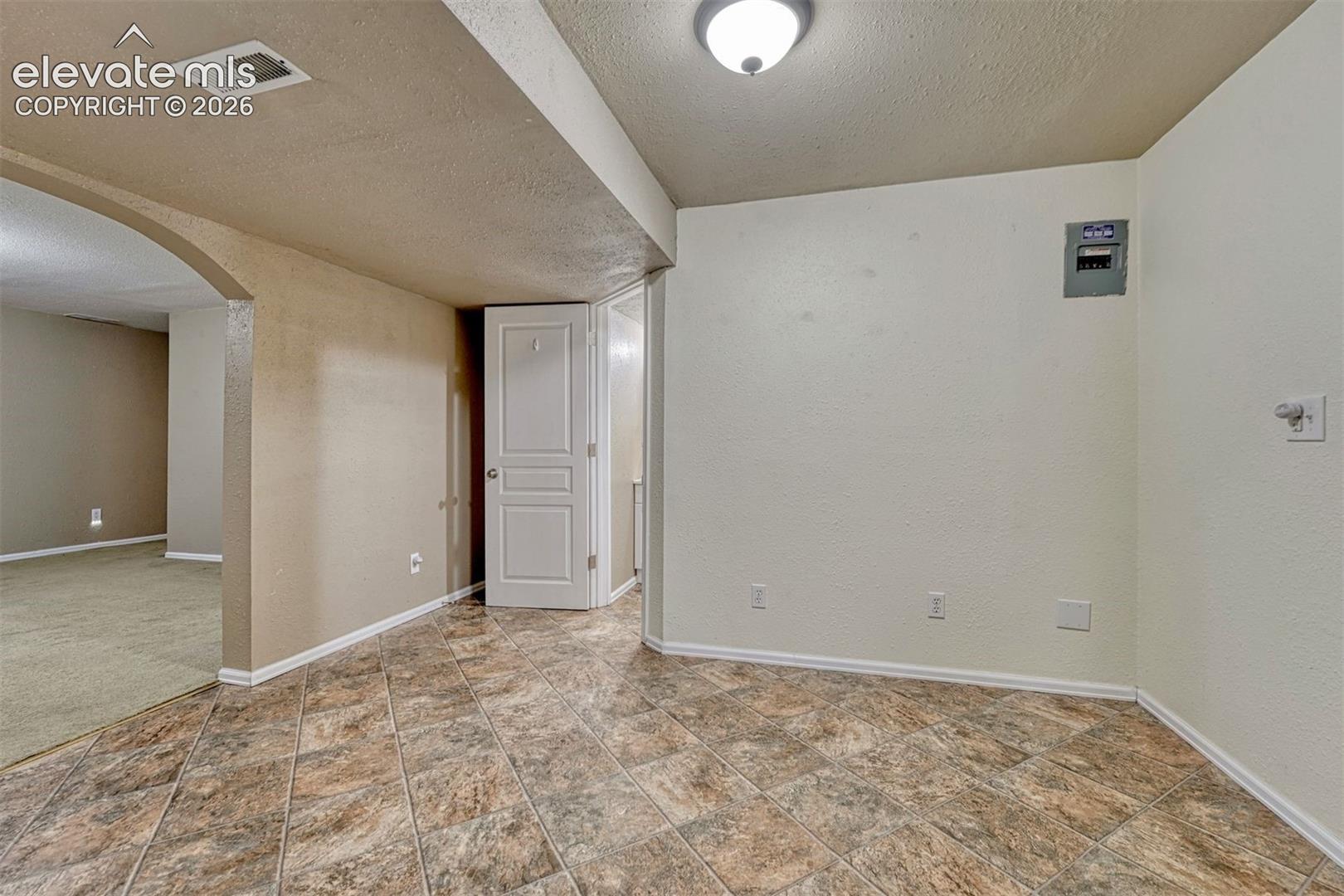 Listing photo 35 for 5126 Stone Fence Drive