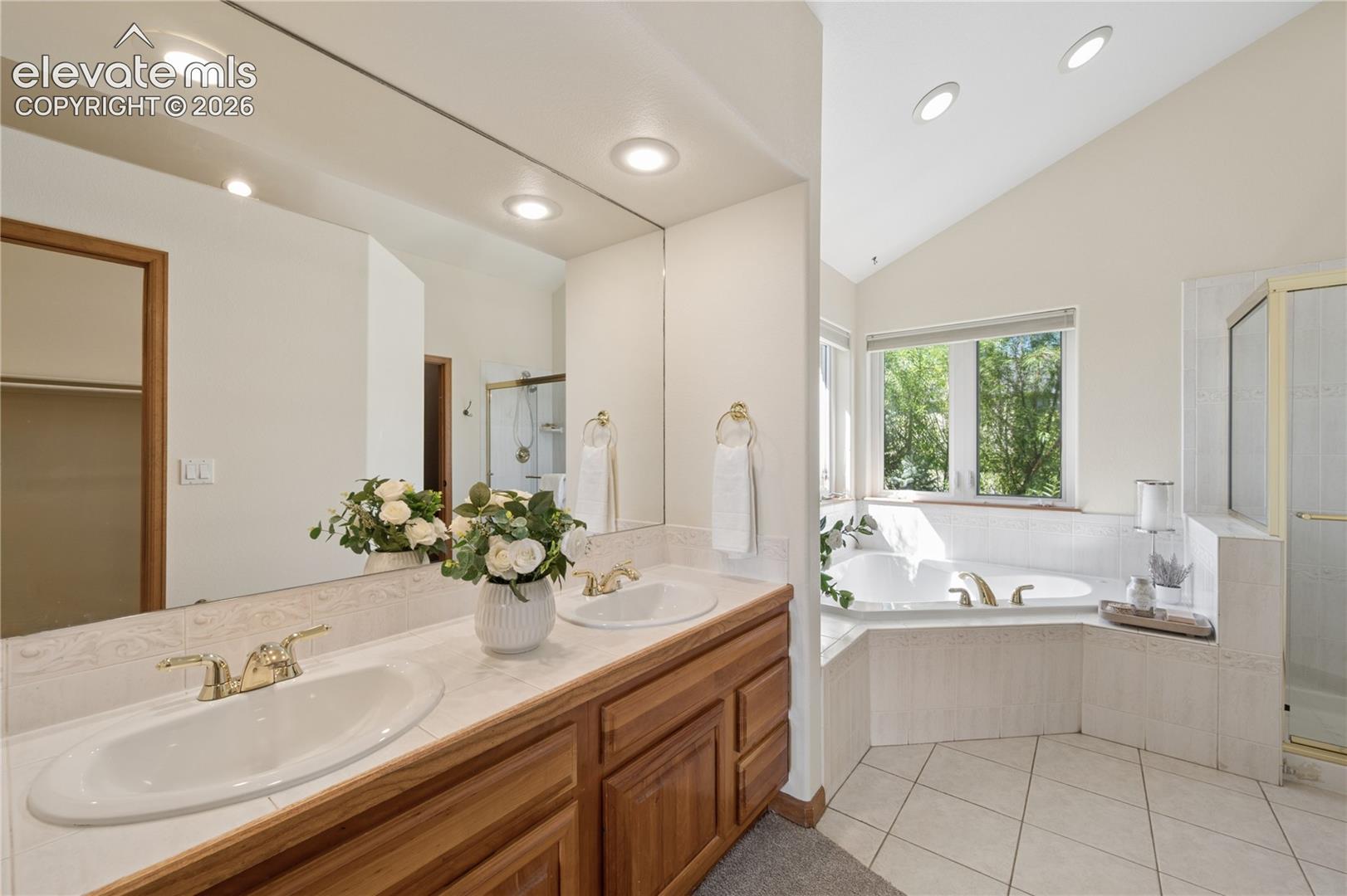 Listing photo 24 for 2285 Vanreen Drive