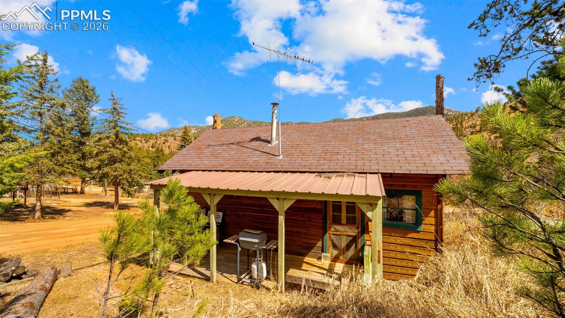 Listing photo 7 for 10345 Aspen Street